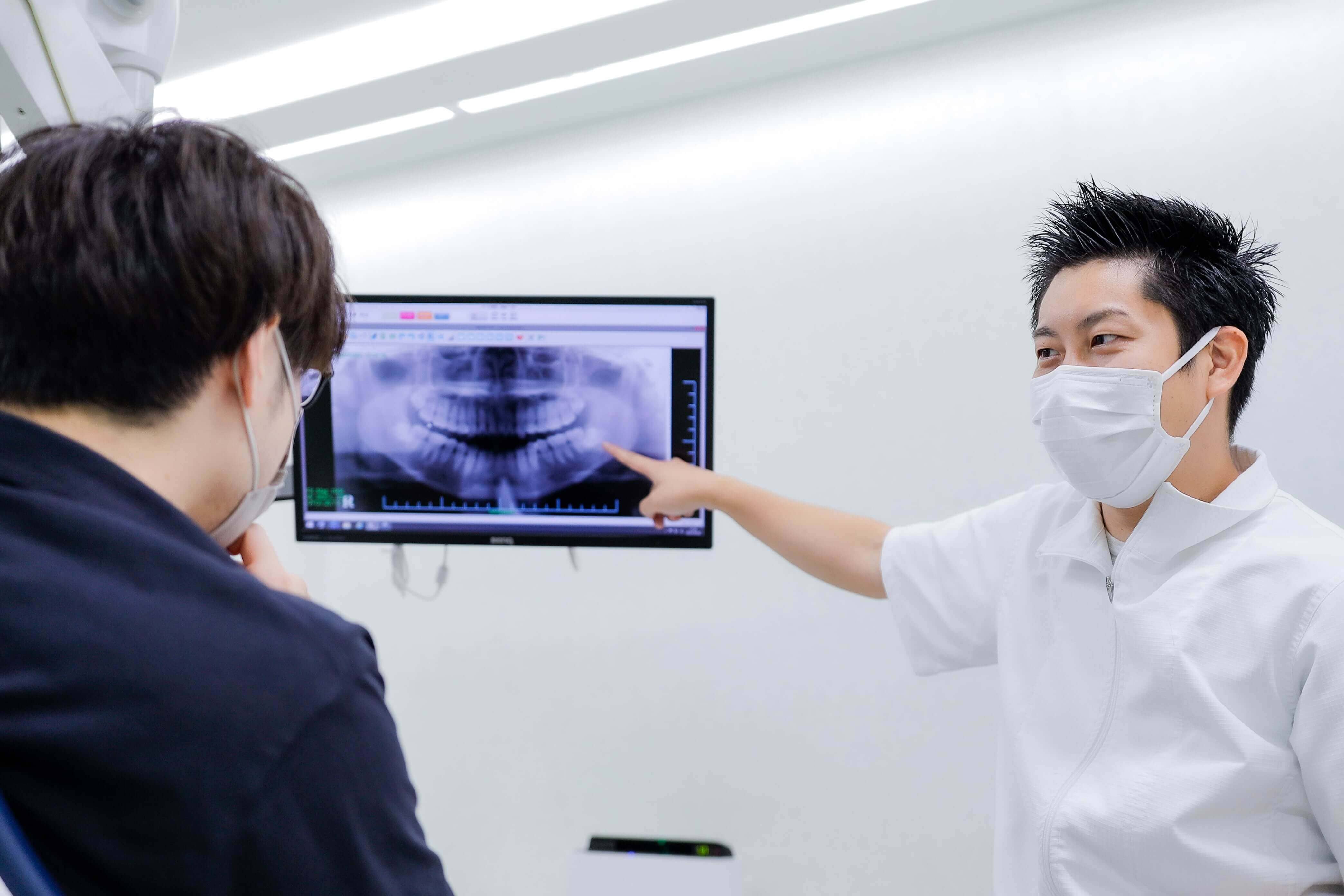 口腔外科の歯科医師が常駐抜歯も当院で対応可能